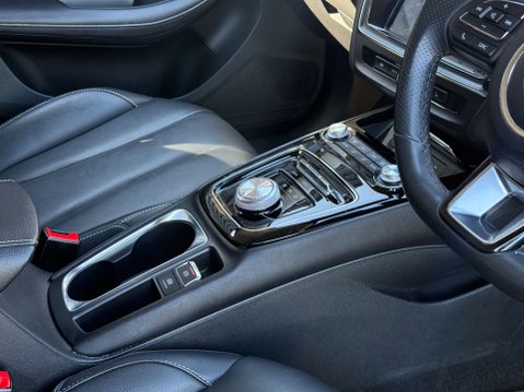 MG 5 MG5 Exclusive EV 5dr 13