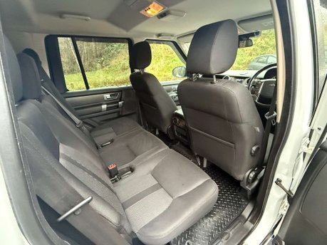 Land Rover Discovery 3.0 Discovery SE SDV6 Auto 4WD 5dr 36