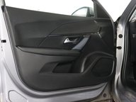 Peugeot 2008 PURETECH S/S ALLURE PREMIUM 44
