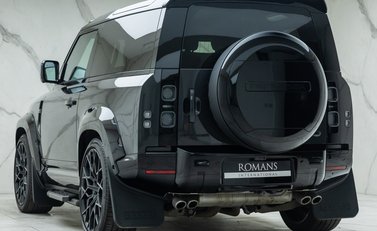 Land Rover Defender 90 V8 P525 10