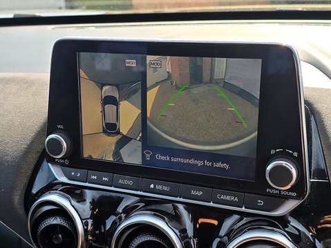 Nissan Juke DIG-T TEKNA PLUS DCT 31