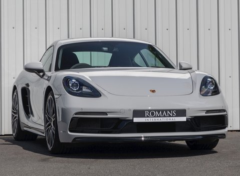Porsche 718 Cayman GTS 1