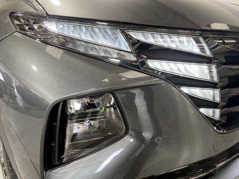 Hyundai TUCSON 1.6 T-GDi 13.8kWh Premium SUV 5dr Petrol Plug-in Hybrid Auto 4WD Euro 6 (s/ 9