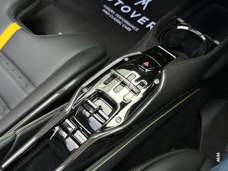 Ferrari SF90 SPIDER 81