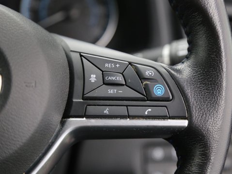 Nissan LEAF 40kWh Tekna Auto 5dr 12