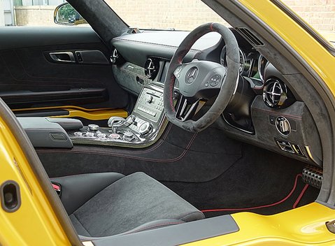 Mercedes-Benz SLS AMG Black Series 11