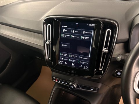 Volvo XC40 1.5h T5 Twin Engine Recharge 10.7kWh Inscription Pro Auto Euro 6 (s/s) 5dr 18
