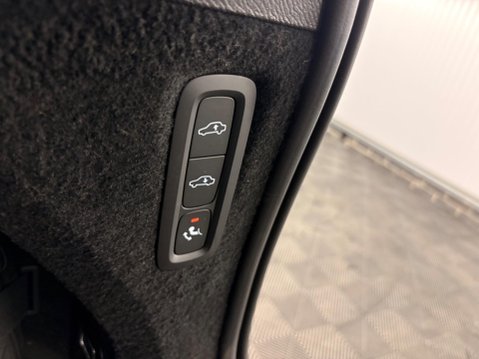 Volvo XC90 2.0h T8 Recharge 18.8kWh Ultimate Bright Auto 4WD Euro 6 (s/s) 5dr 34