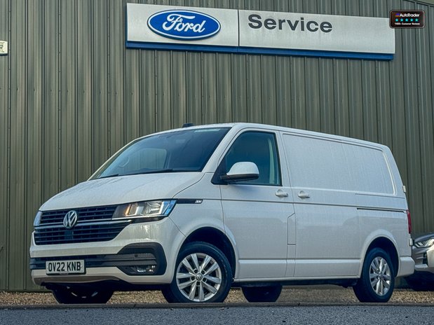 Volkswagen Transporter SWB L1H1 Low Roof Highline T28 Air Con Alloys Sensors EURO 6 37