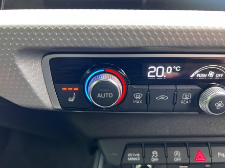 Audi A1 1.0 TFSI 30 S line Sportback S Tronic Euro 6 (s/s) 5dr 30