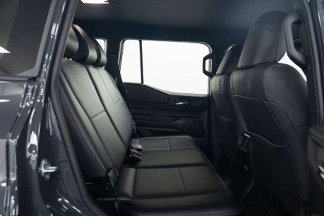 Toyota Land Cruiser 2.8D Panel Van 5dr Diesel Auto 4WD LWB Euro 6 (s/s) (204 ps) 29