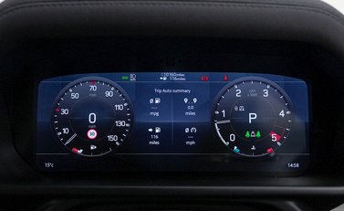 Land Rover Defender 110 X-Dynamic S D250 16