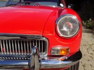 MG B GT 25