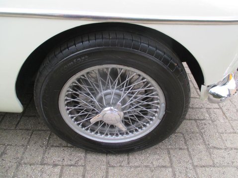 MG MGC 13