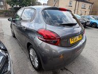Peugeot 208 PURETECH S/S SIGNATURE 6