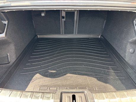 Porsche Taycan Performance Plus 93.4kWh Saloon 4dr Electric Auto RWD (476 ps) 16