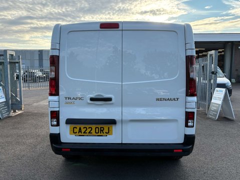 Renault Trafic 2.0 dCi Blue SL28 Sport Panel Van 5dr Diesel Manual L1 H1 Euro 6 (s/s) (130 29