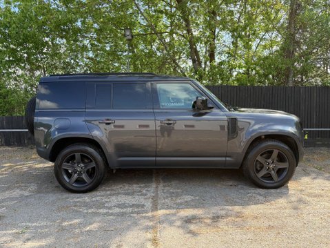 Land Rover Defender HARD TOP SE MHEV 10