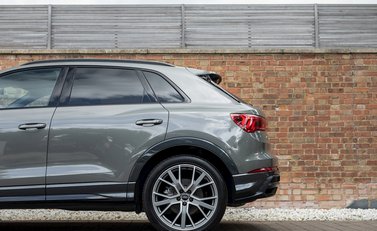 Audi Q3 TFSI 40 Quattro S Line Vorsprung 26