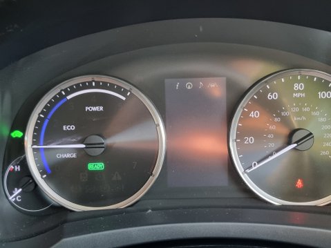 Lexus Is 300H PREMIER 41