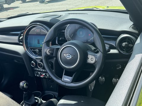 Mini Convertible 1.5 Cooper Sport Convertible 2dr Petrol Manual Euro 6 (s/s) (136 ps) 11