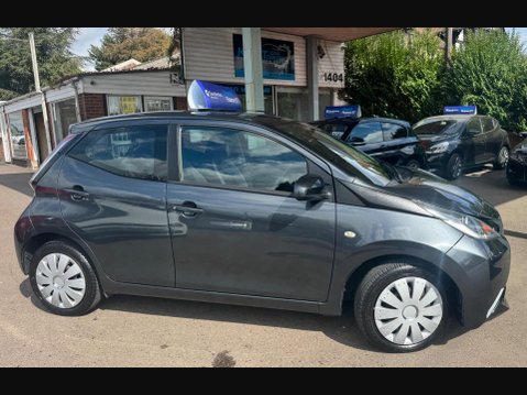 Toyota Aygo 1.0 VVT-i x-play Euro 5 5dr Euro 5 8