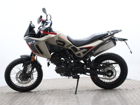 Benelli BKX 125 13
