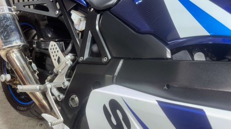 Suzuki GSX-R 2005 28K NEW MOT SERVICED WARRANTY 600CC SUPER SPORT GIXXER 33