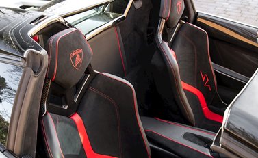 Lamborghini Aventador SV LP 750-4 Roadster 22