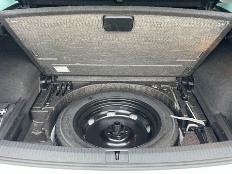 Volkswagen Tiguan 2.0 TDI SEL SUV 5dr Diesel DSG Euro 6 (s/s) (150 ps) 36