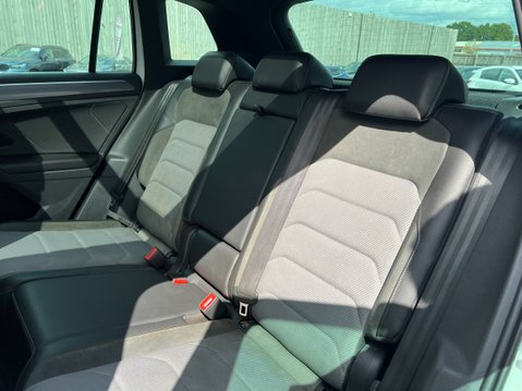 Volkswagen Tiguan 2.0 TDI R-Line SUV 5dr Diesel DSG Euro 6 (s/s) (150 ps) 13