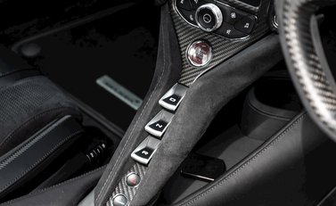 McLaren 720S Performance 20