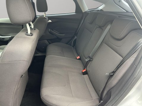 Ford Focus 1.6 Titanium Navigator Powershift Euro 5 5dr 58
