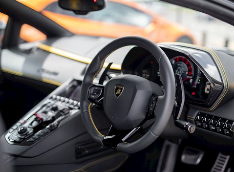 Lamborghini Aventador S LP740-4 16