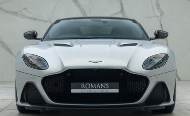 Aston Martin DBS Superleggera 7