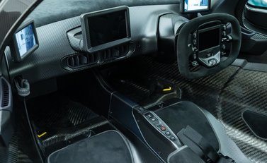 Aston Martin Valkyrie 19