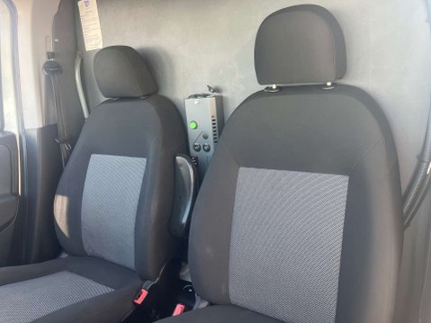 Fiat Doblo 1.2 Doblo 16V MultiJet II FRIDGE VAN 28