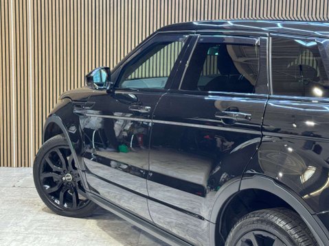 Land Rover Range Rover Evoque 2.0 Range Rover Evoque HSE Dynamic TD4 Auto 4WD 5dr 32