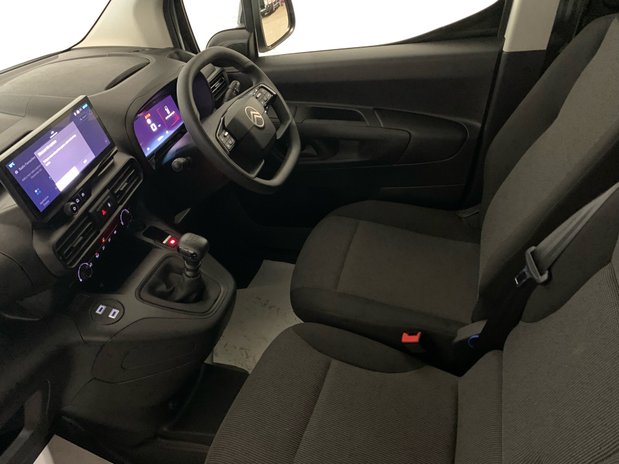Citroen Berlingo Berlingo M Diesel 1.5 Blue HDi 100ps Van Driver 15