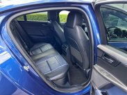 Jaguar XE 2.0d R-Sport Euro 6 (s/s) 4dr 37