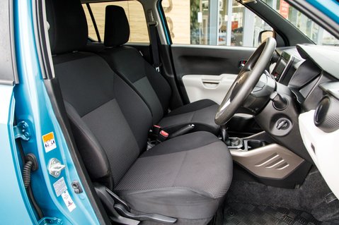 Suzuki Ignis SZ-T DUALJET 23