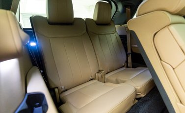 Land Rover Range Rover P530 Autobiography LWB 7 Seater 14