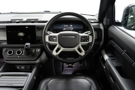 Land Rover Defender 2.0 P400e 15.4kWh X-Dynamic HSE SUV 5dr Petrol Plug-in Hybrid Auto 4WD Euro 7