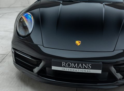 Porsche 911 Targa 4 GTS (992) 33