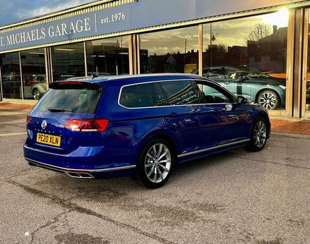 Volkswagen Passat 1.5 Passat R-Line TSi Evo 5dr 8