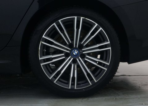 BMW 3 Series 2.0 330E M Sport Auto 5dr 17