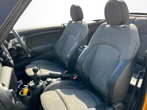 Mini Convertible 1.5 Cooper 2dr [Chili/Media Pack XL] 17