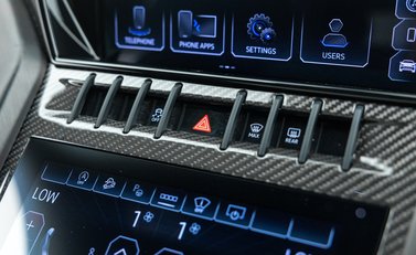 Lamborghini Urus PERFORMANTE 36