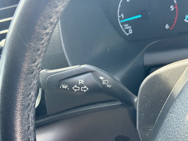 Ford Transit Custom Crew Cab AUTO SWB L1H1 320 Active Air Con Alloys Nav Sensors EURO 6 NO VAT 24