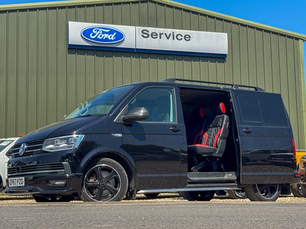 Volkswagen Transporter Crew Cab [SOLD KH] AUTO SWB L1H1 T32 Sportline Air Con Alloys Sensors EURO 1